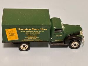 Hemmings Motor News 1/34 1942 Chevrolet 1 1/2 Ton Van Box Bank Liberty Classics